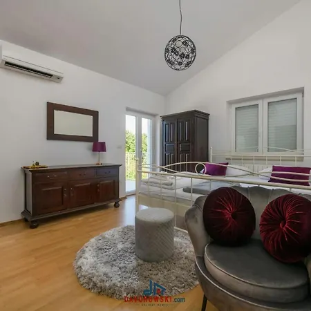 Regenboog Villa *